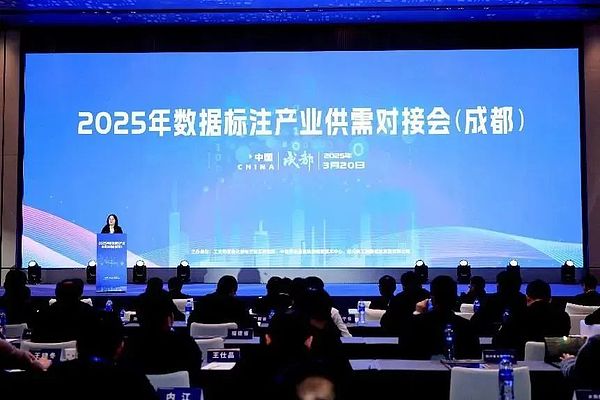 金辉实战手记：36800比特币多单完美斩获500点